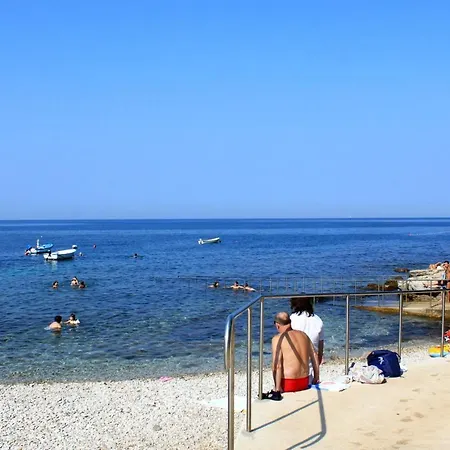 Family Friendly With A Swimming Pool Basanija, Umag - 3402