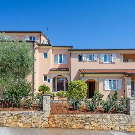 Apartment Family Friendly With A Swimming Pool Basanija, Umag - 3402