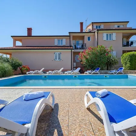 Apartment Family Friendly With A Swimming Pool Basanija, Umag - 3402 Savudrija