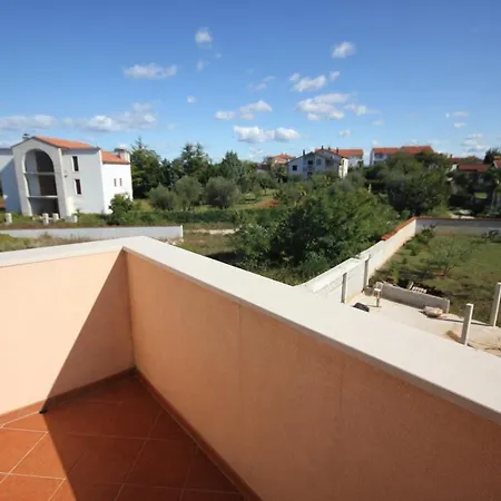 Apartment Family Friendly With A Swimming Pool Basanija, Umag - 3402 Savudrija