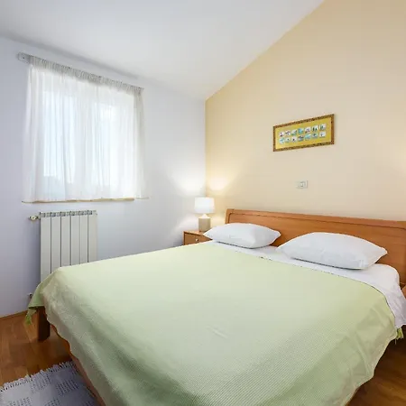 Apartment Family Friendly With A Swimming Pool Basanija, Umag - 3402 *